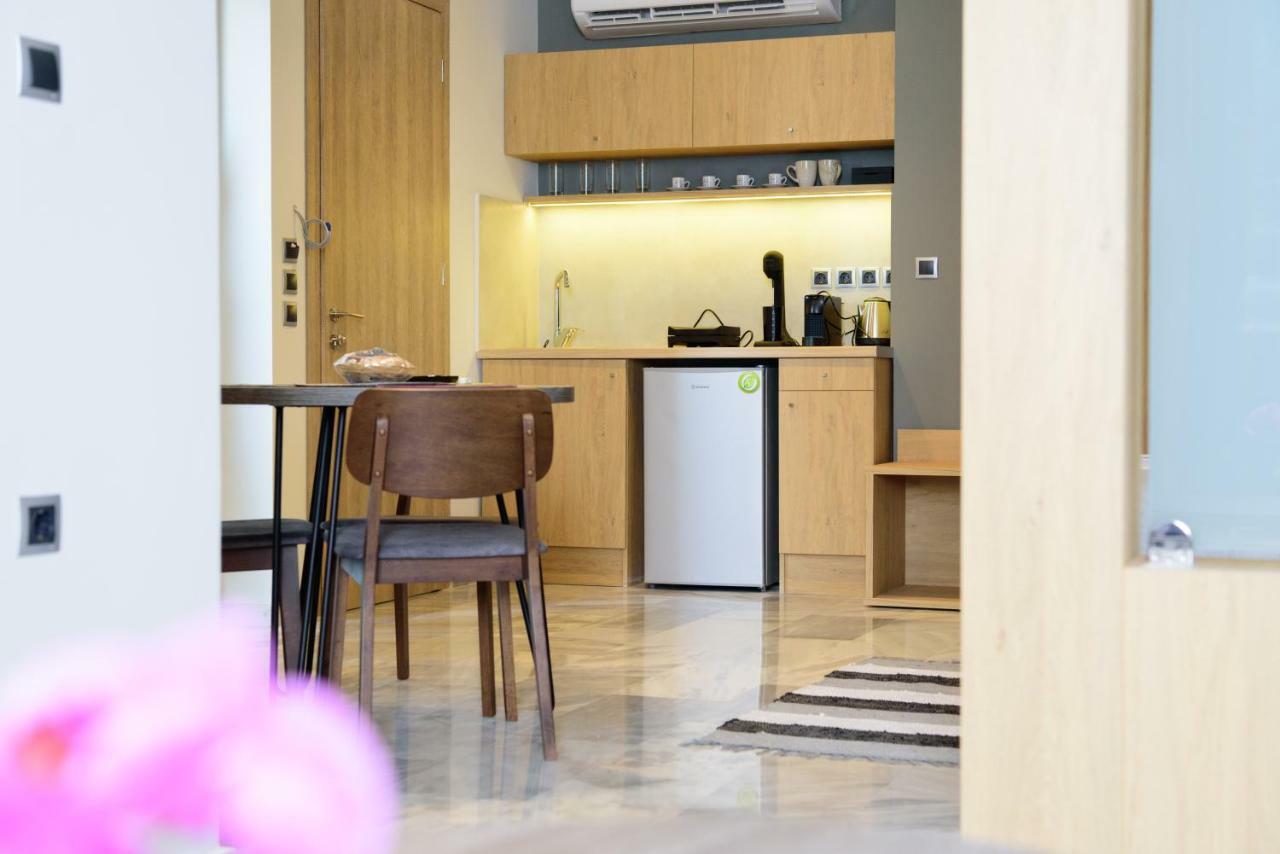Eva Apartments Piraeus Bagian luar foto