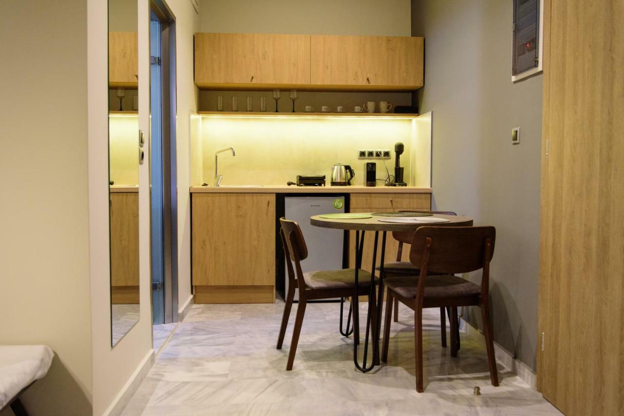 Eva Apartments Piraeus Bagian luar foto