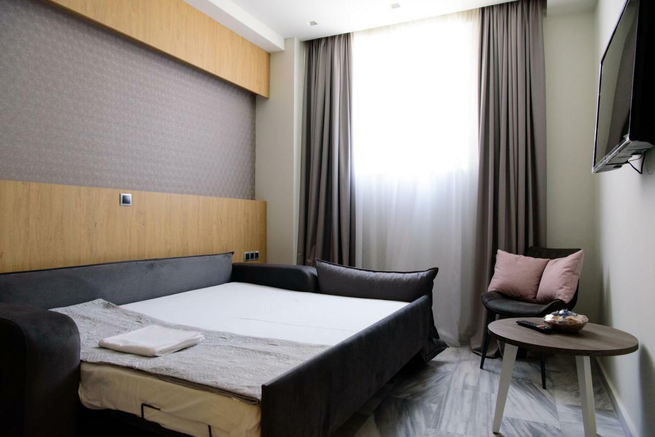 Eva Apartments Piraeus Bagian luar foto
