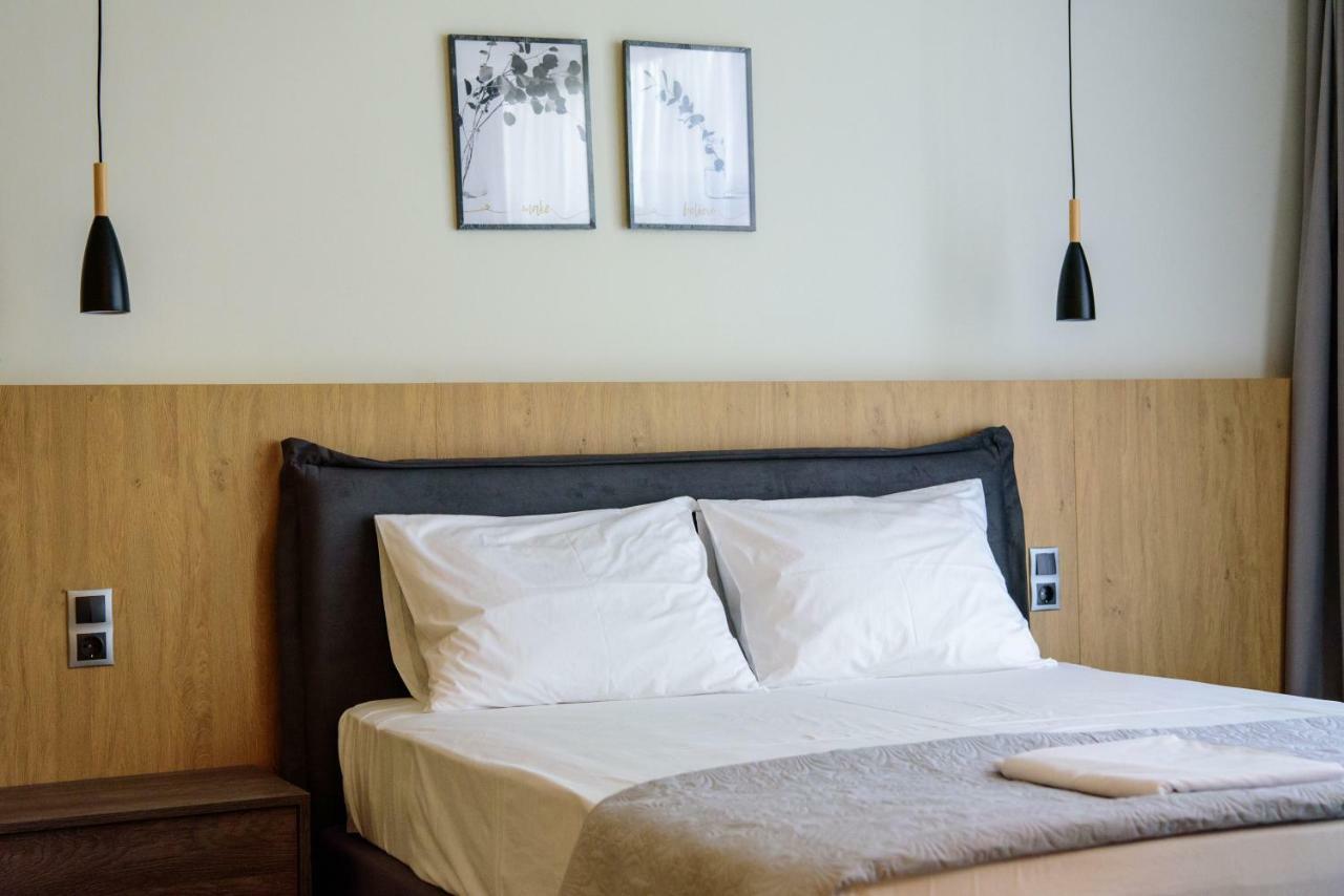 Eva Apartments Piraeus Bagian luar foto